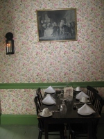 Filename=King_s_landing_King_s_Head_Inn_dining_room_table.jpg
Filesize=798KB
Dimensions=724x965
Date added=Sep 01, 2011 King_s_landing_King_s_Head_Inn_dining_room_table.jpg