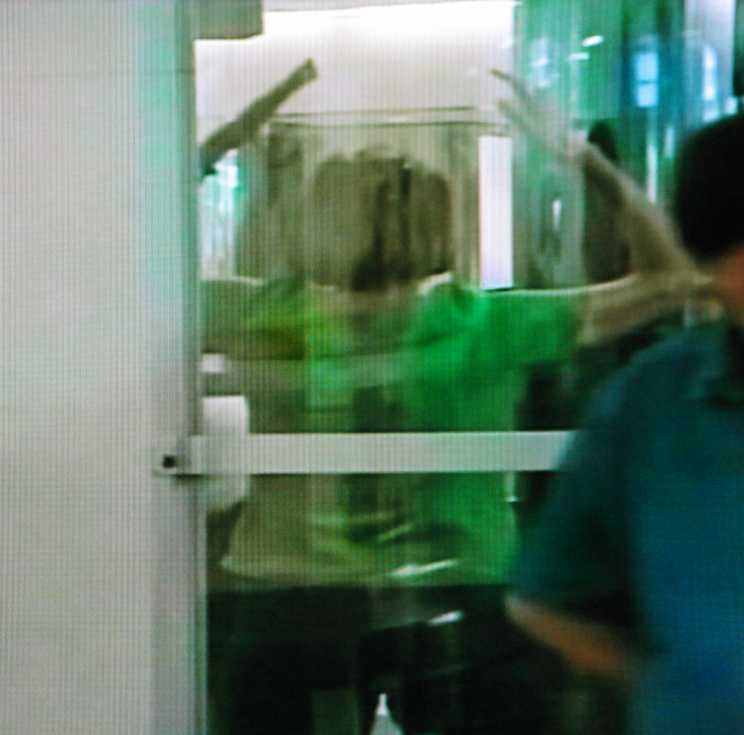 Airport+security+scanners