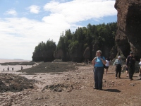 Filename=Hopewell_rocks_happy_mama_d.jpg
Filesize=659KB
Dimensions=965x724
Date added=Aug 16, 2010 Hopewell_rocks_happy_mama_d.jpg